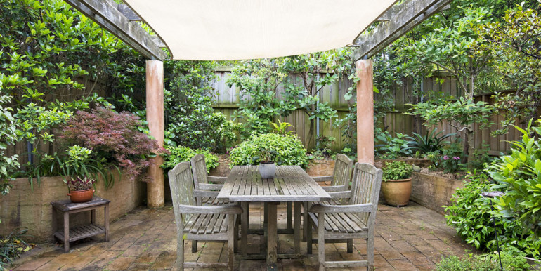 outdoor area melrose